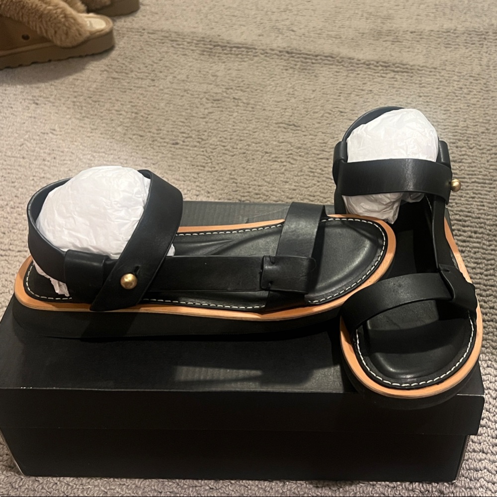 NWOT rag & bone Black Leather Gold-Stud Parker Flat Sandals, Size 38/8